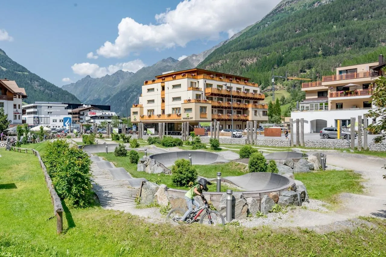 Hotel Baeckelar Wirt Superior Ζόλντεν