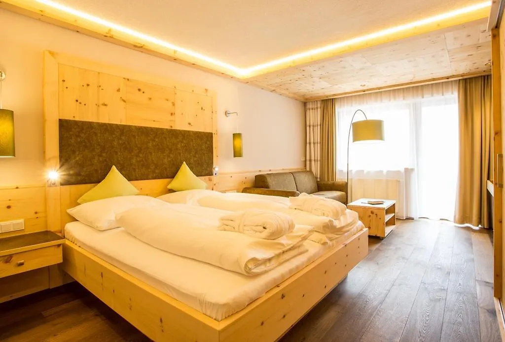 Hotel Baeckelar Wirt Superior Ζόλντεν
